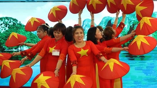在澳门越南同乡友好联合会举行庆祝妇女节活动