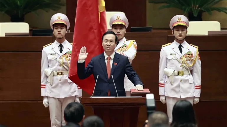 中华人民共和国主席习近平向越南新任国家主席武文赏致贺电