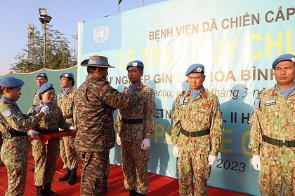 越南野战医院荣获‘为联合国维和事业’勋章