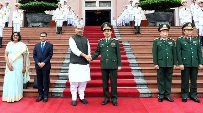 越印国防部长举行会谈并签署联合愿景声明