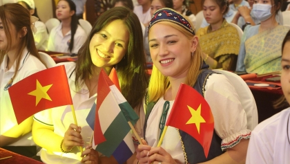2022年越南夏令营开幕：凝聚国内与海外越南青年的团结力量
