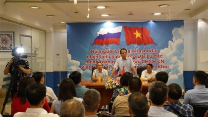 越南驻俄罗斯大使馆会见旅克拉斯诺达尔越南人