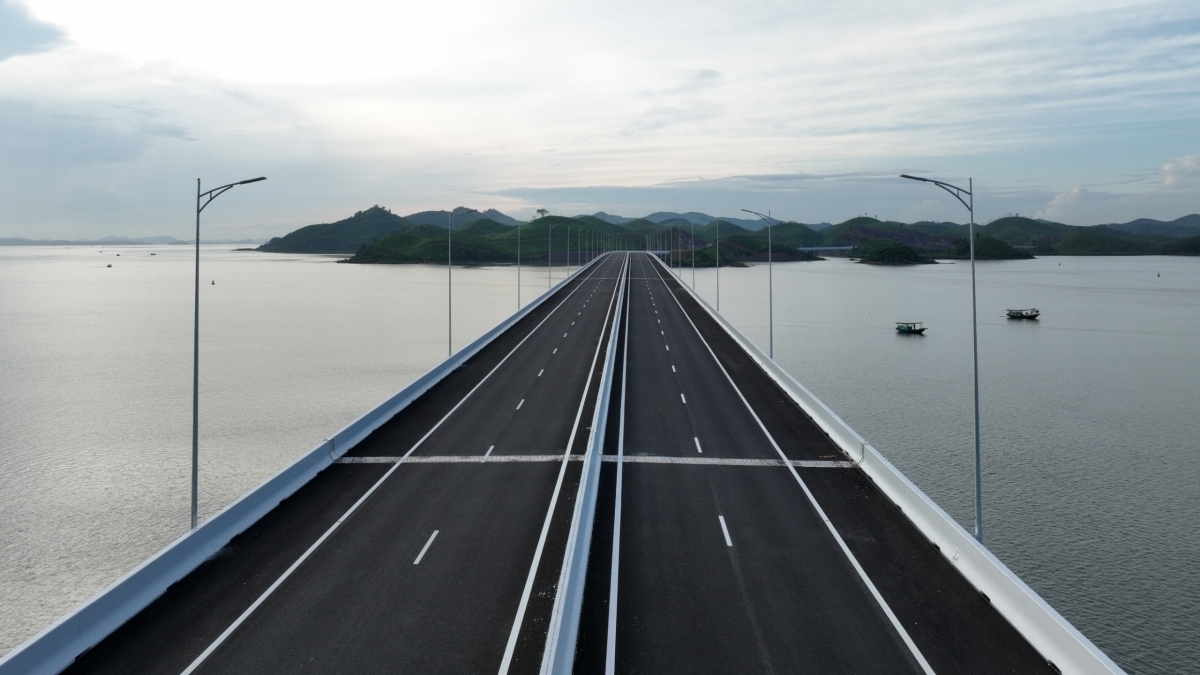 云屯-芒街高速公路：北部重点经济地区的发展动力