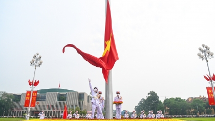 中国领导人向越南领导人致国庆贺电