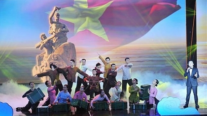 纪念海上胡志明小道开辟60周年：'传奇与未来'的艺术交流活动