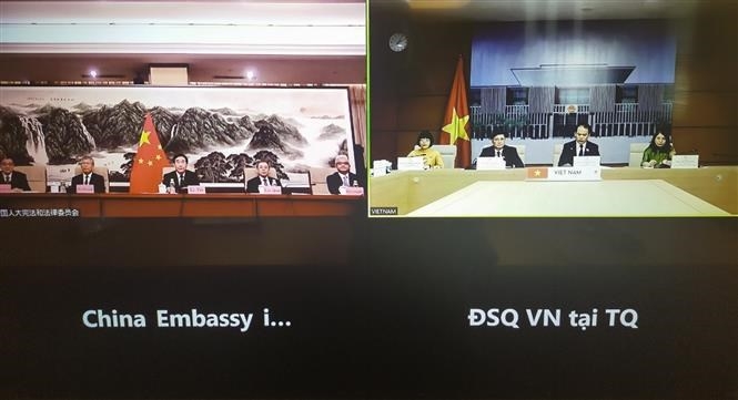 Bản in : 越南与中国进行立法经验交流 | Vietnam+ (VietnamPlus)
