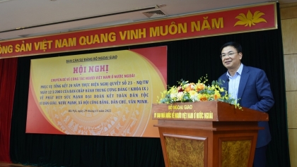 建设稳定发展、成功融入所在国社会的海外越南人社群