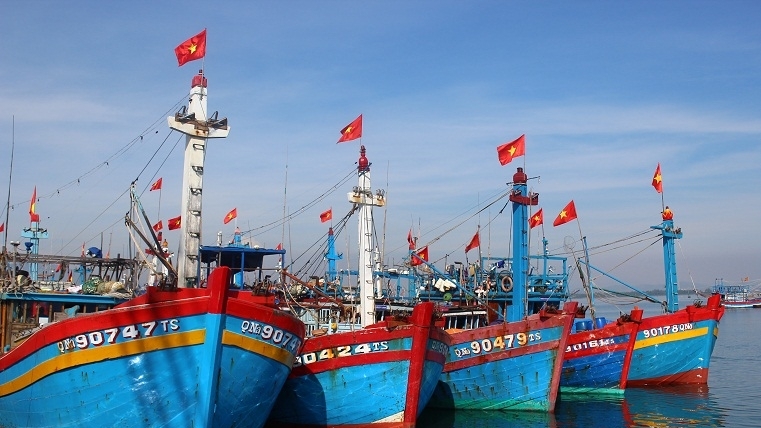 越南政府总理：庆和省要采取配套措施 促进海洋经济发展并捍卫海洋岛屿主权