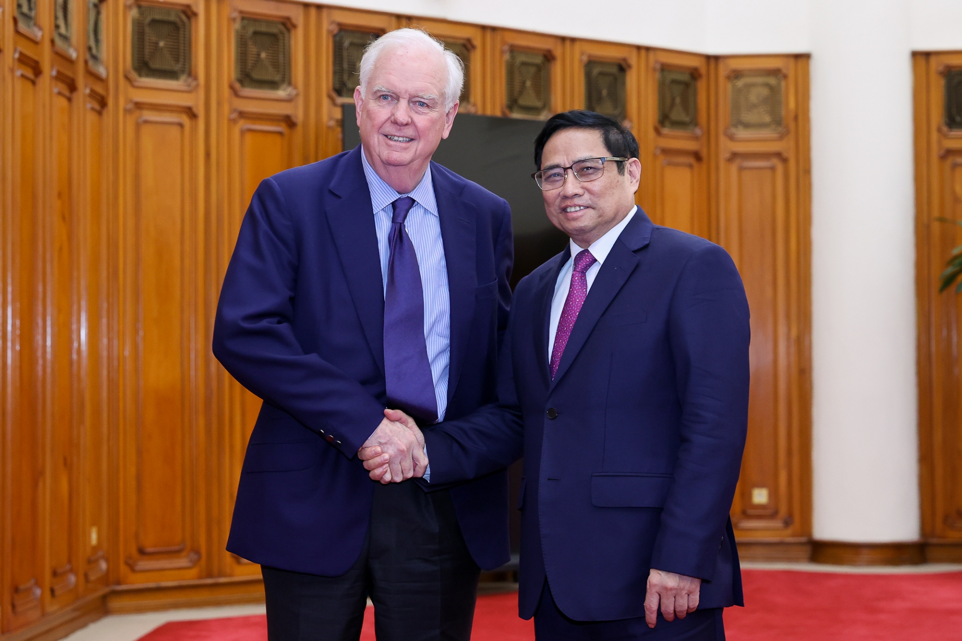 政府总理范明正会见美国哈佛大学越南项目主任托马斯•瓦勒利。