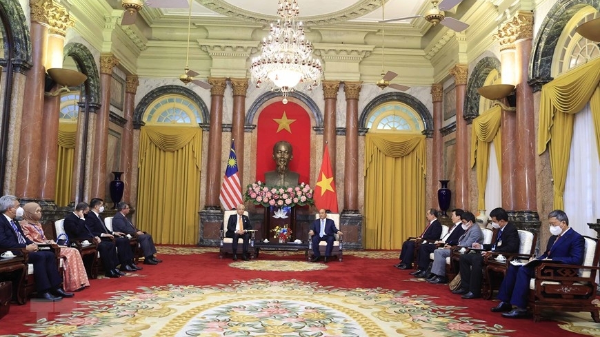 越南国家政府主席会见马来西亚总理