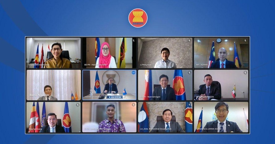 各位代表通过视频参加东盟-日本联合委员会（AJJCC）第16次会议。