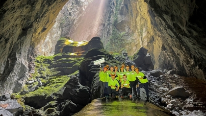 越南山水洞洞穴在谷歌主页上推广