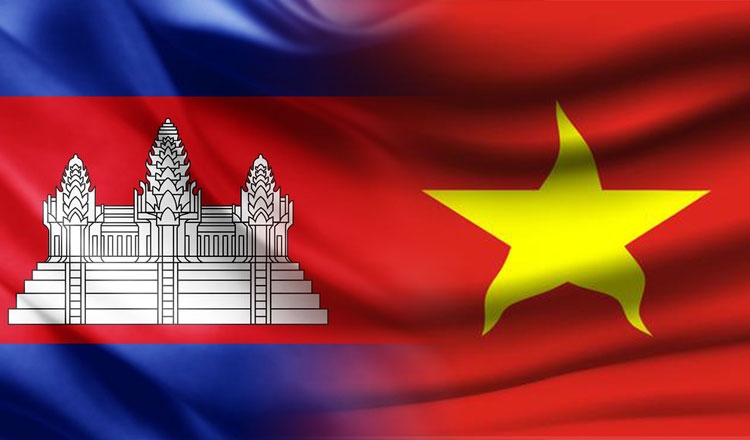 培养越柬两国人民之间的团结友谊。