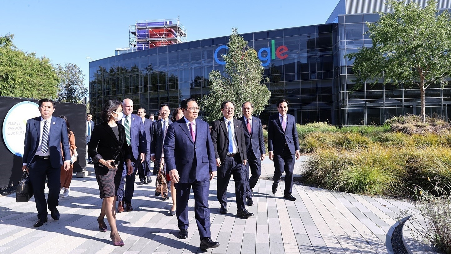 越南政府总理造访英特尔、苹果和谷歌等世界顶级科技集团