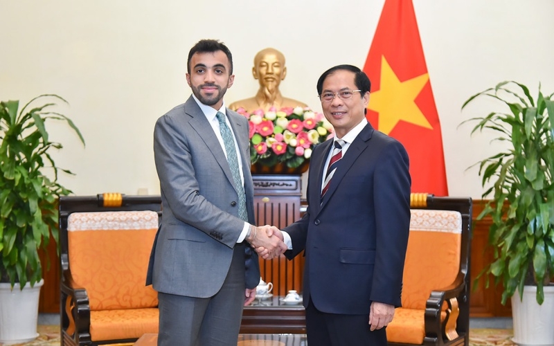 越南一贯重视发展与阿联酋的合作关系。