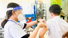 越南卫生部要求5个省市在9月15日前完成第一剂接种