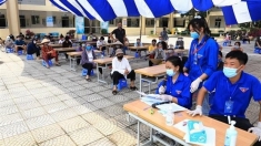 越南首都青年开展防控新冠肺炎疫情高峰周