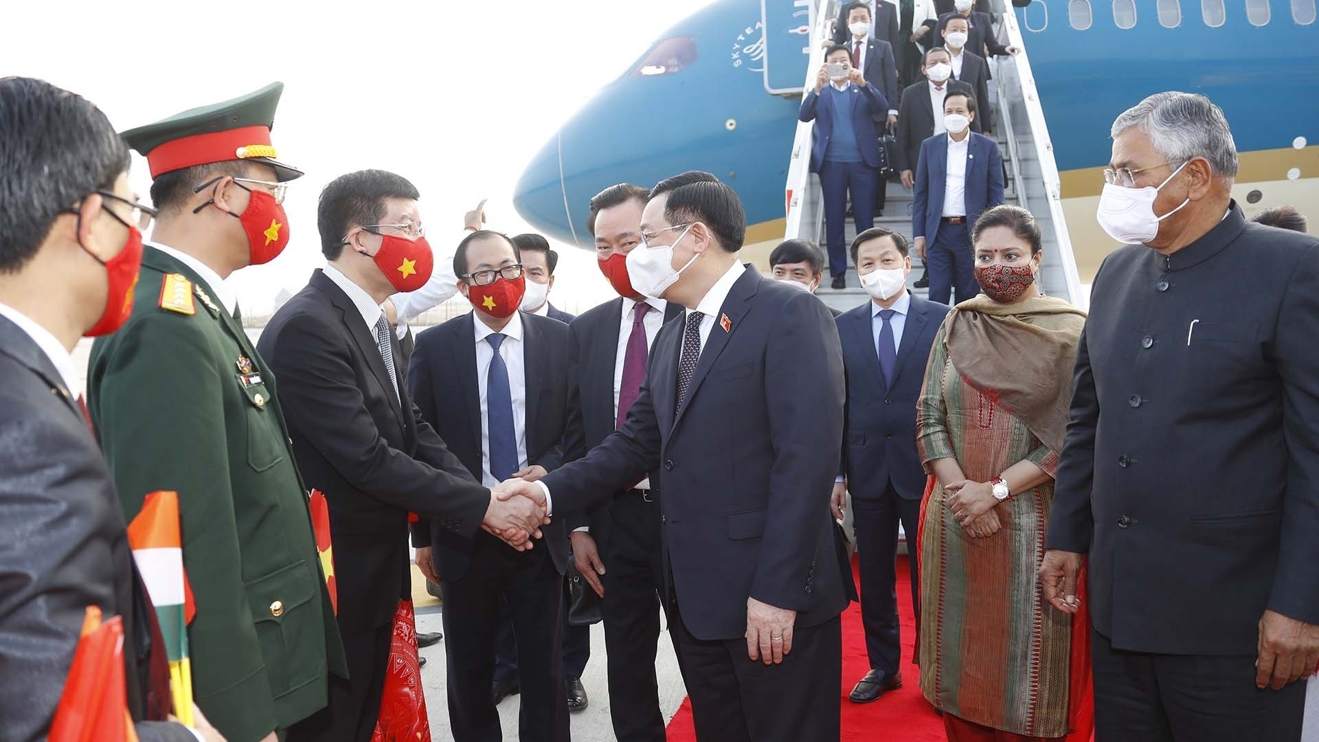 越南国会主席王庭惠抵达新德里，开始对印度进行正式访问