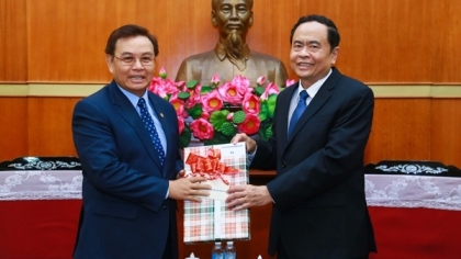 进一步加强越南祖国阵线与老挝建国阵线之间的协作配合