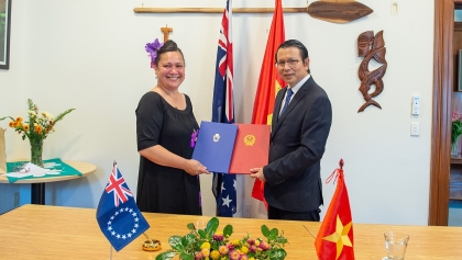 越南与库克群岛签署建立外交关系的联合公报
