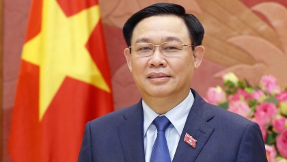 越南国会主席王廷惠与在老越南企业会面交流