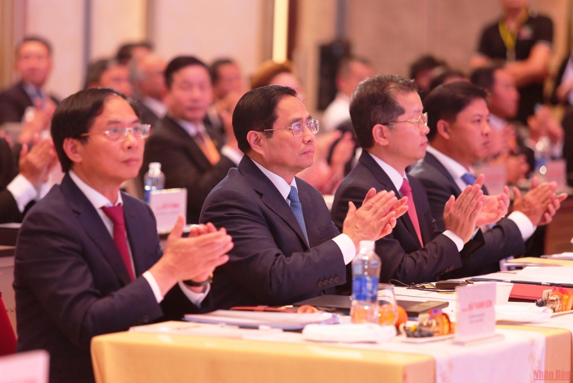 越南政府总理范明政出席2022年岘港投资论坛。