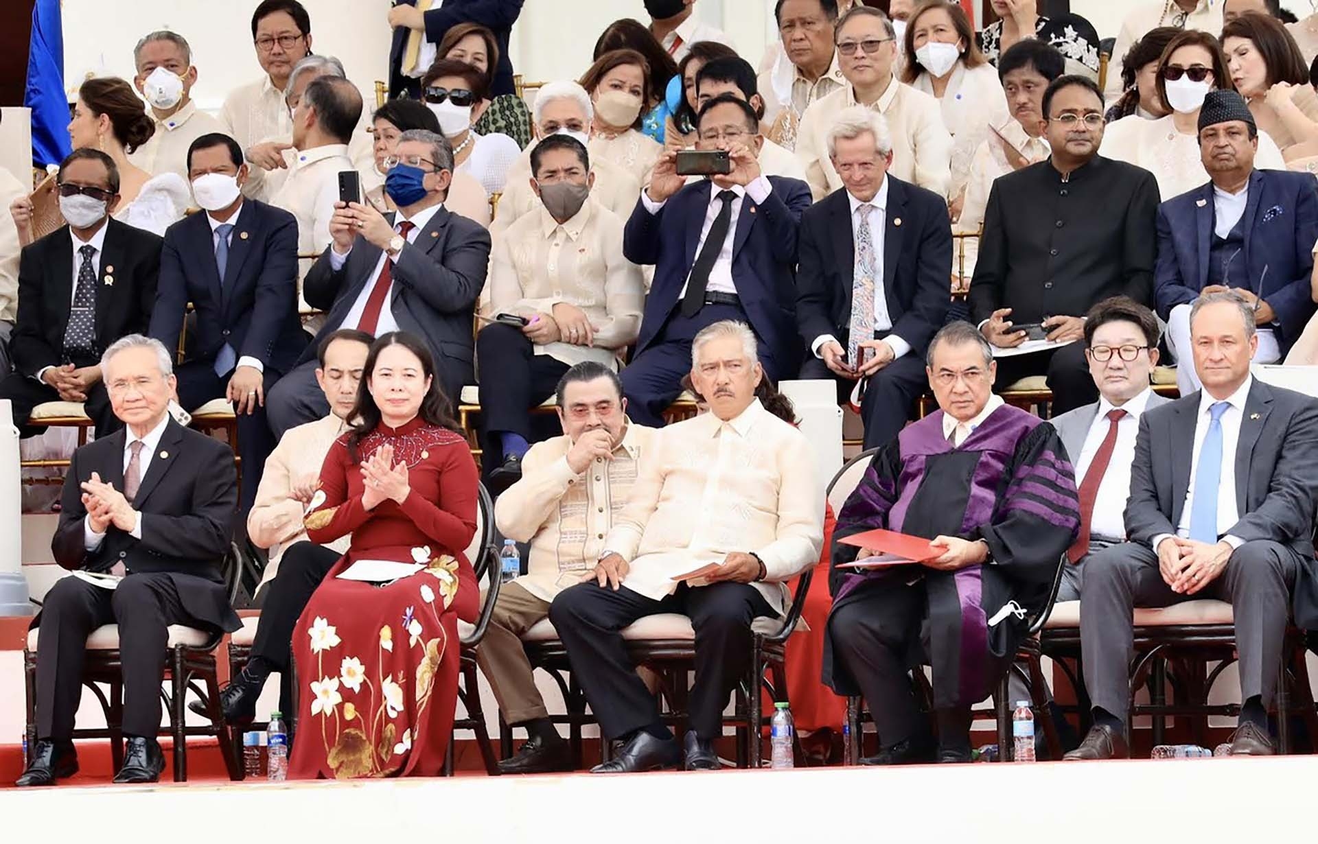 越南国家副主席武氏映春出席菲律宾总统宣誓就职典礼。
