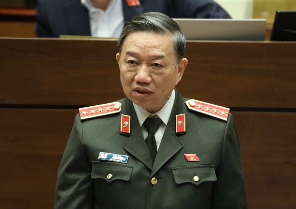 越南公安部长苏林大将。