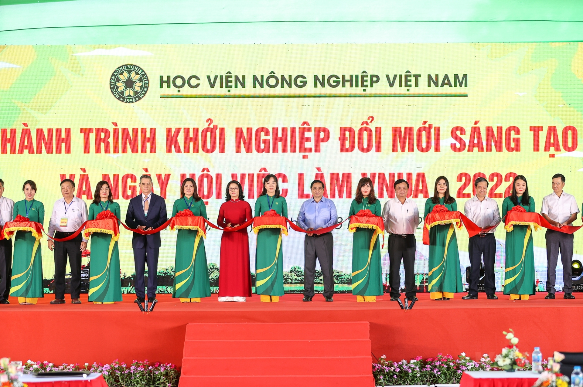 越南积极完善国外劳务派遣的相关法律和政策