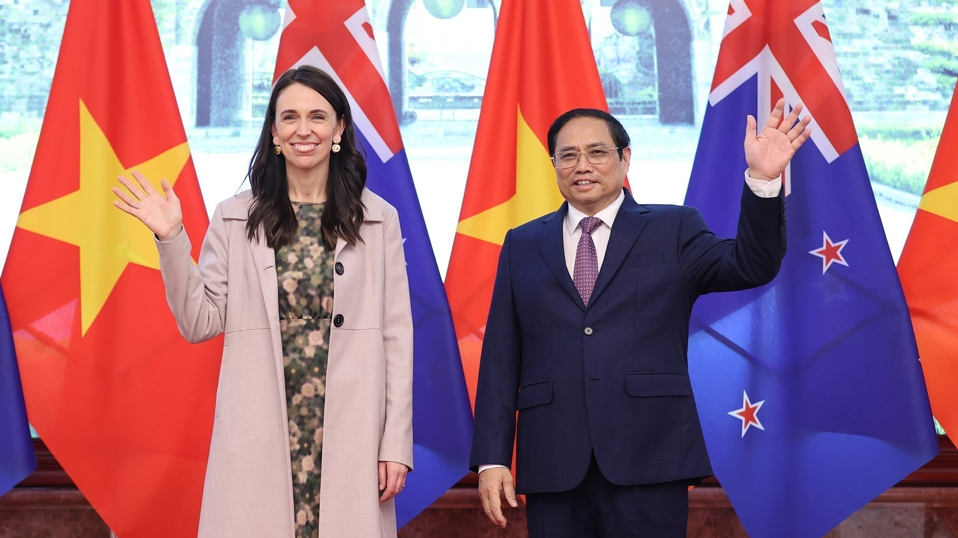 越南政府总理范明政与新西兰总理杰辛达·阿德恩举行会谈