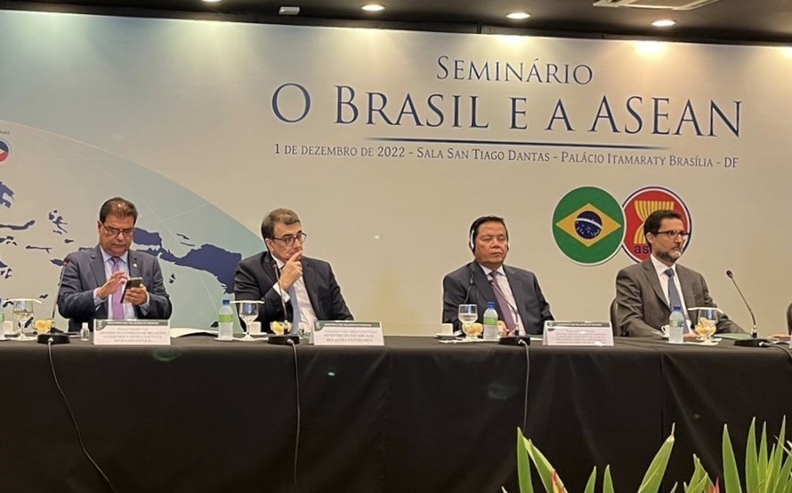 巴西与东盟加强经济合作关系。