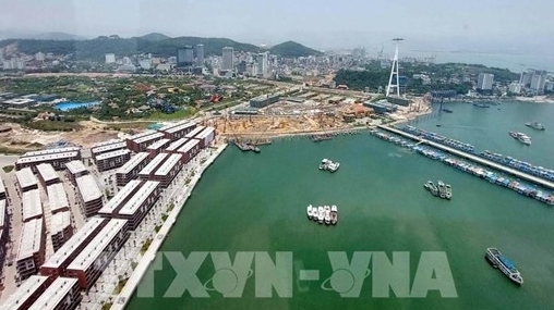 广宁省优先发展港口服务业