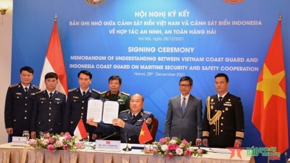 越南与印尼海警加强航行自由安全合作