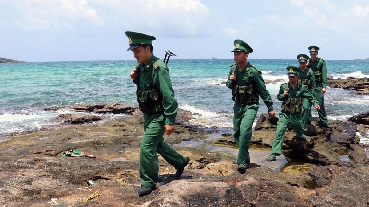 昆岛边防哨所——保护祖国海洋岛屿的重要““绿色篱笆”