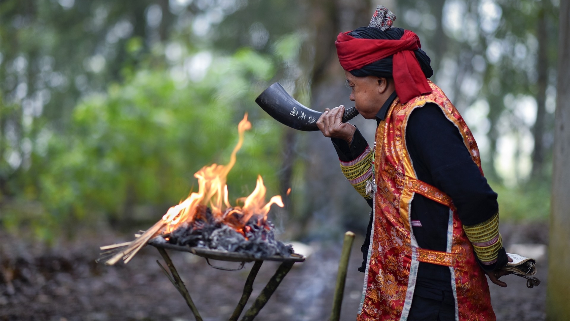 越南老街红瑶族独特的祭林仪式