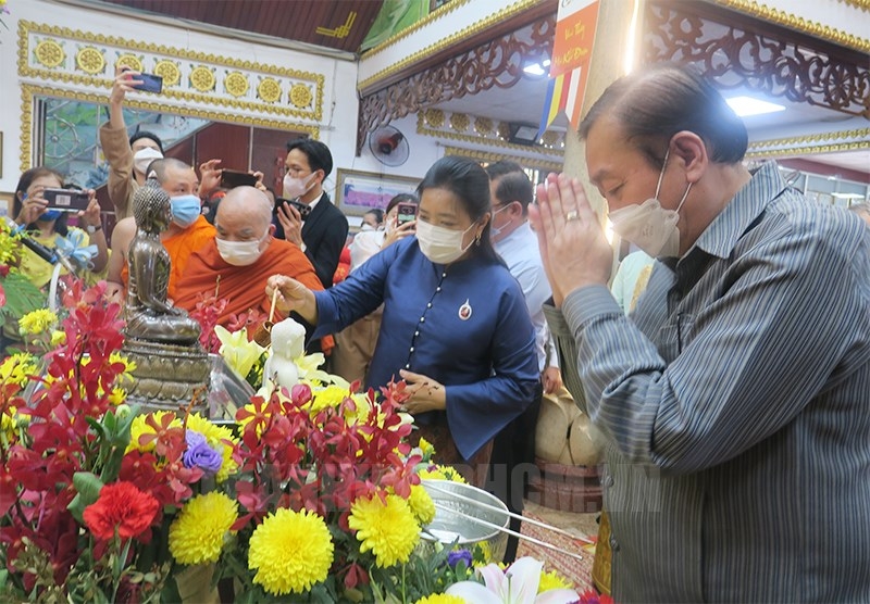 为在胡志明市生活与工作的老泰柬缅四国人民举行传统新年庆祝活动