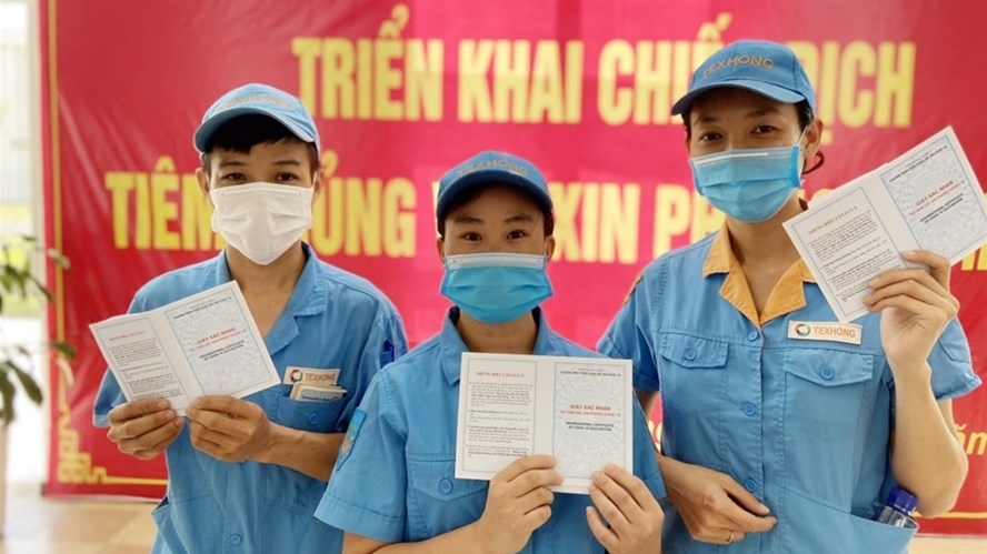 广宁省为边境居民接种北京生物新冠疫苗