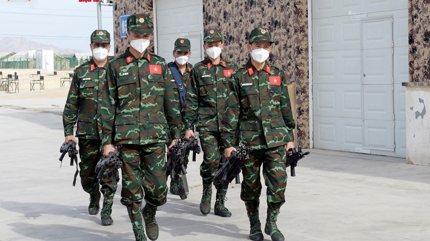 参赛“安全环境”的各国军队出席器材和出场顺序抽签仪式——越南参赛队在第二场比赛与东道主中国队同台比拼