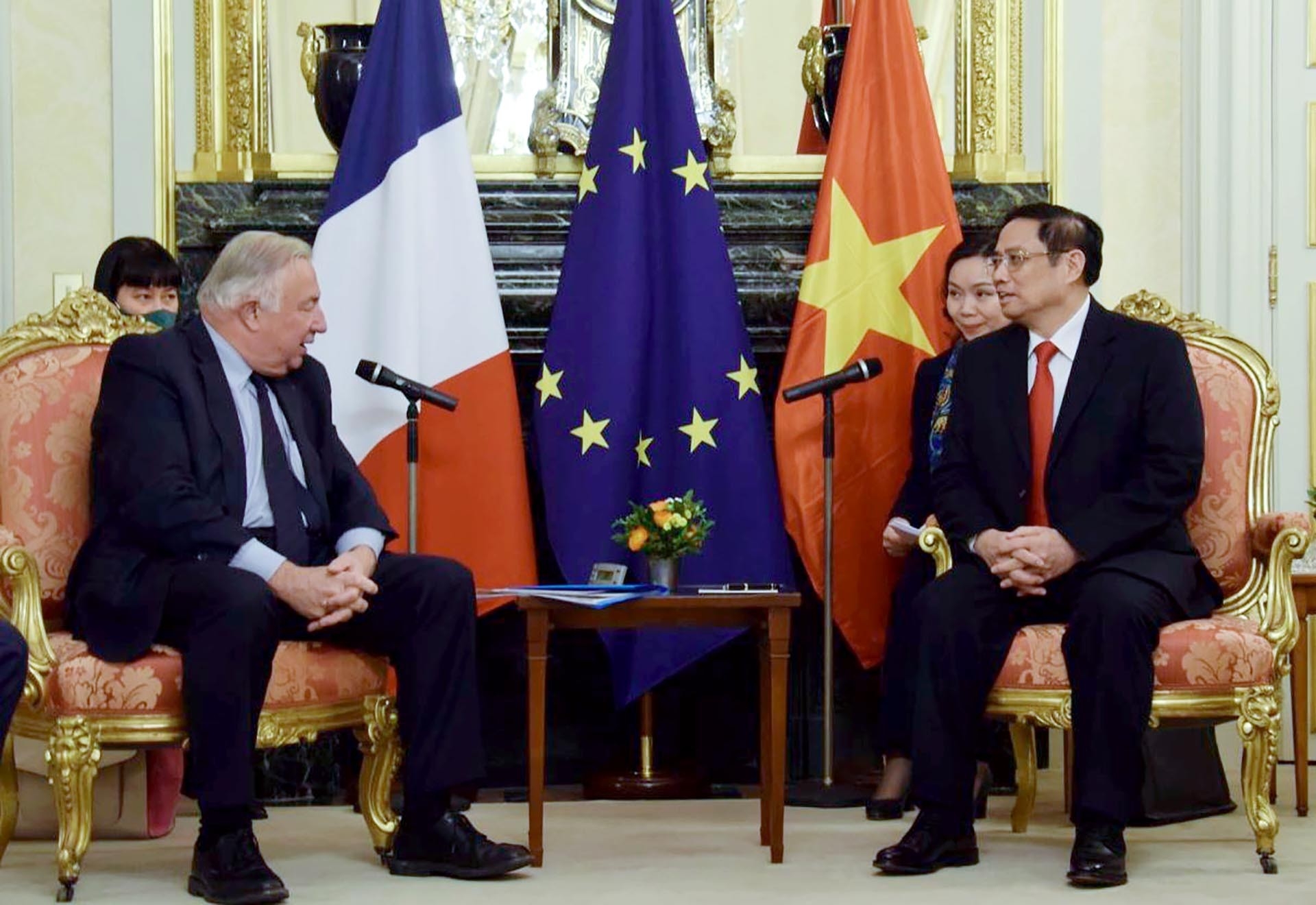  越南政府总理范明政会见法国参议院议长杰拉德·拉赫尔（Gerard Larcher）