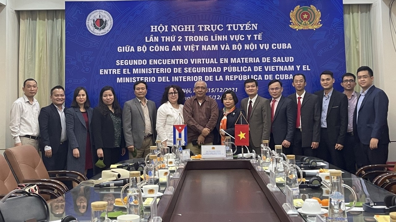 越南公安部与古巴内政部加强医疗合作