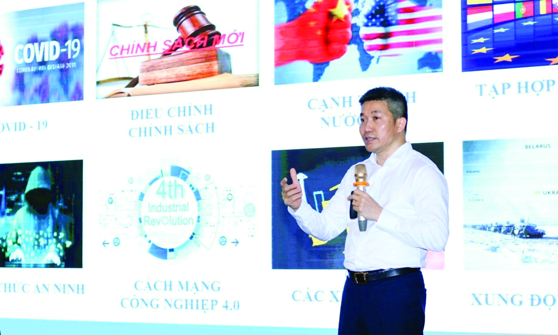 越友联党委书记、副主席兼秘书长潘英山先生为18个南部地区联合会提供民间外交培训。（来源：VUFO）