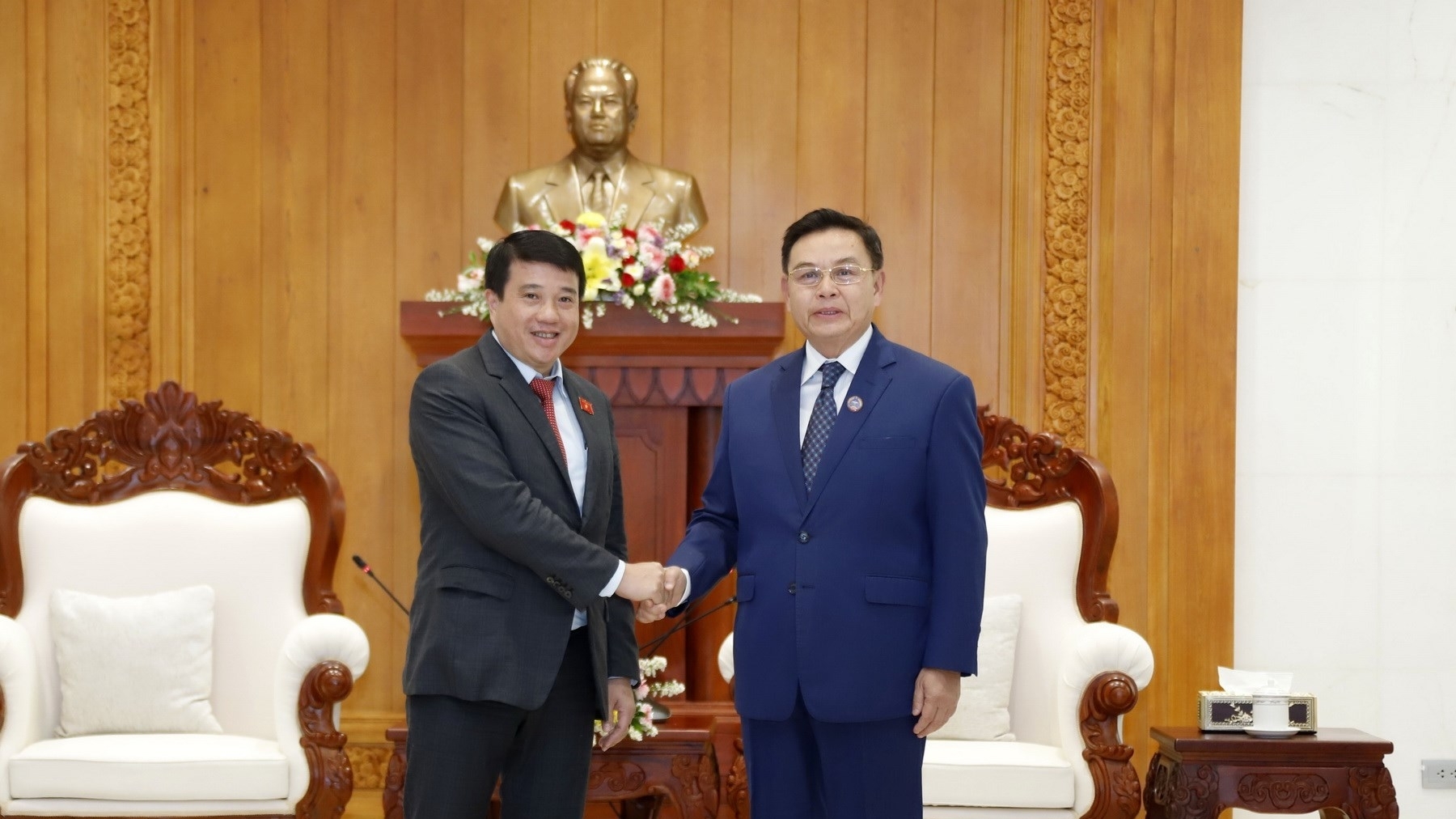 老挝对越南与老挝国会机构之间的合作成果给予高度评价