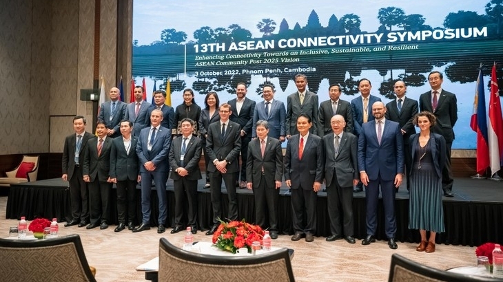 越南出席在柬埔寨举行的多场有关东盟互联互通会议