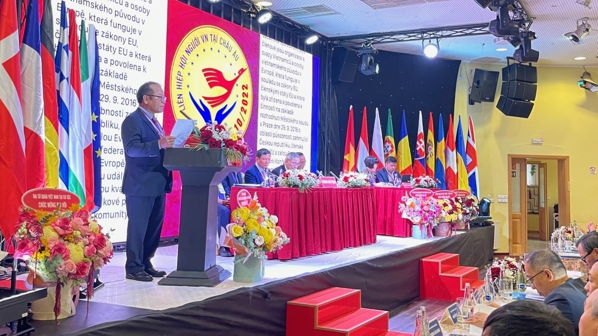 旅居欧洲越南人协会联合会第二次大会
