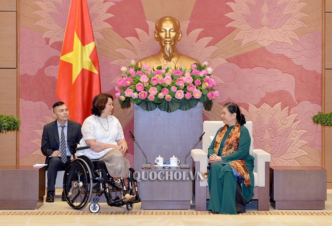 越南与美国议会加强合作