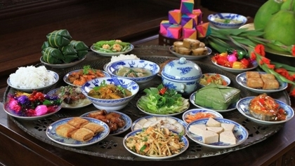 中部春节祭祀菜品：期望新的一年合家团聚、生活平安、年年有余