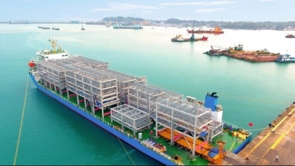 越南向新加坡出口1200吨组件
