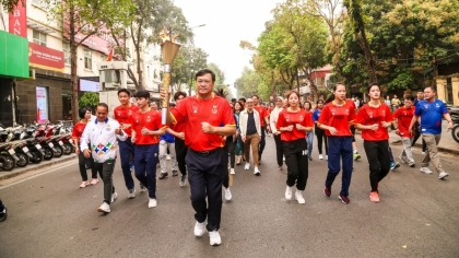 第32届东南亚运动会火炬传递活动在河内举行