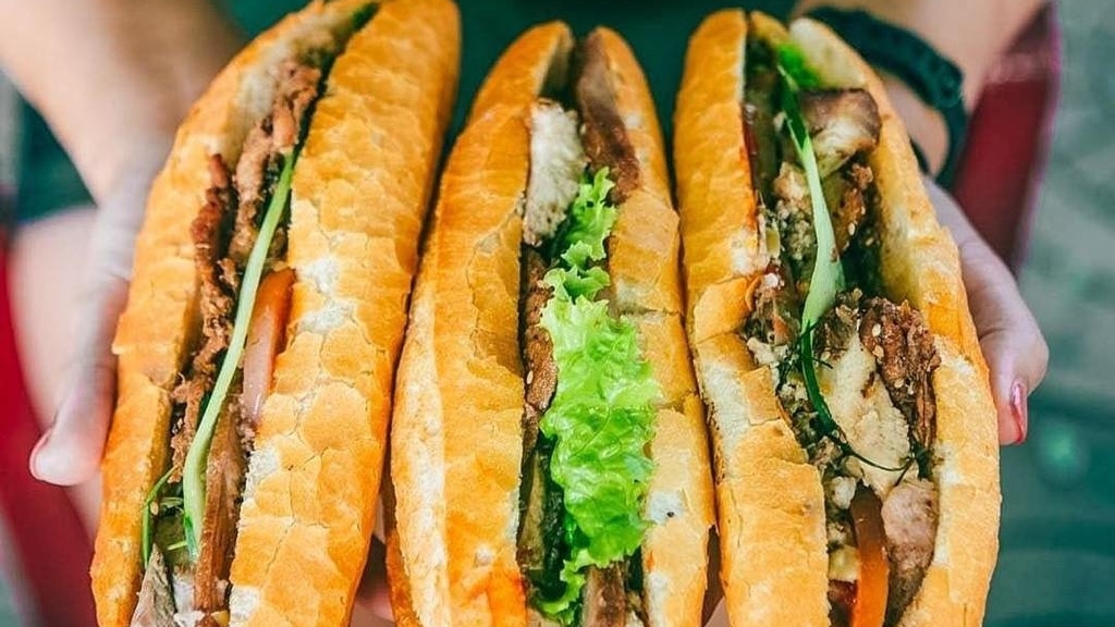 越南面包、米粉和冰咖啡被列入亚洲最好吃的50道街头美食名单