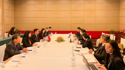 越南工贸部部长与老挝工贸部部长举行了会谈